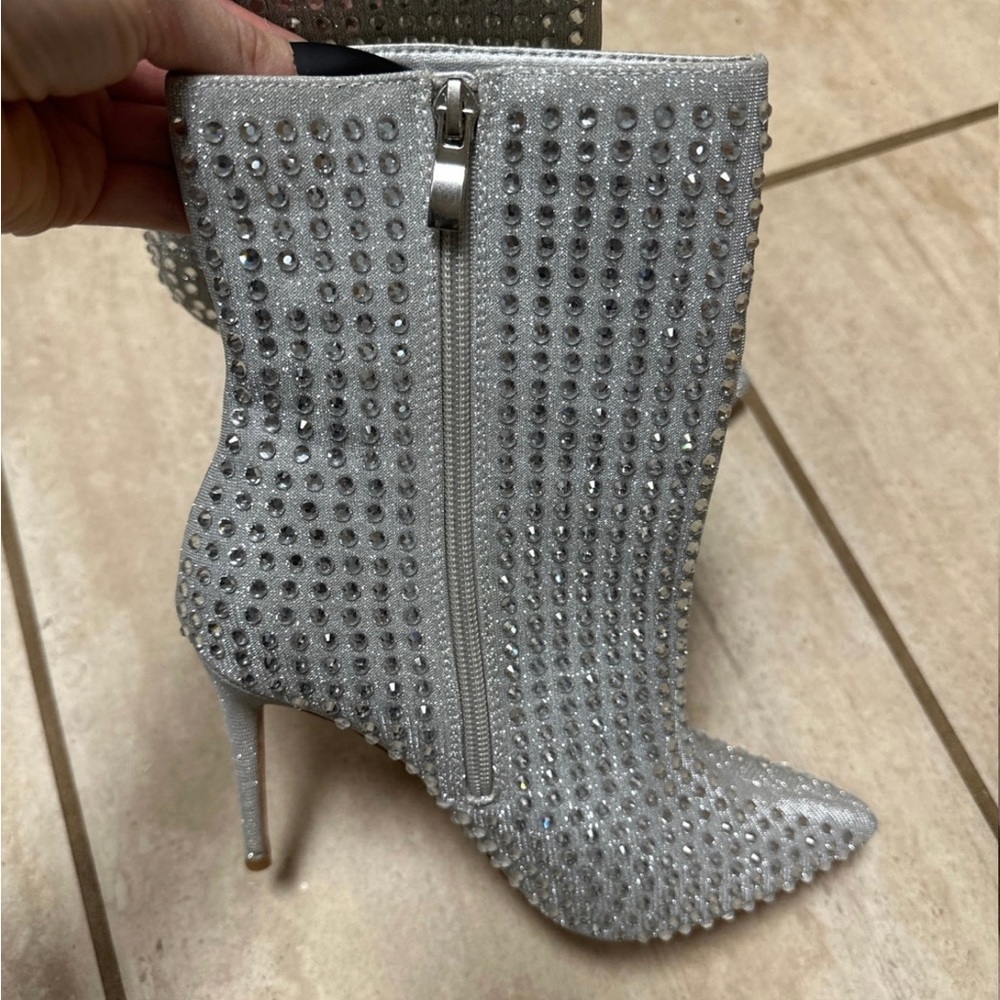 Size 7 Stacy rhinestone boots in silver 2 small spots on right boot